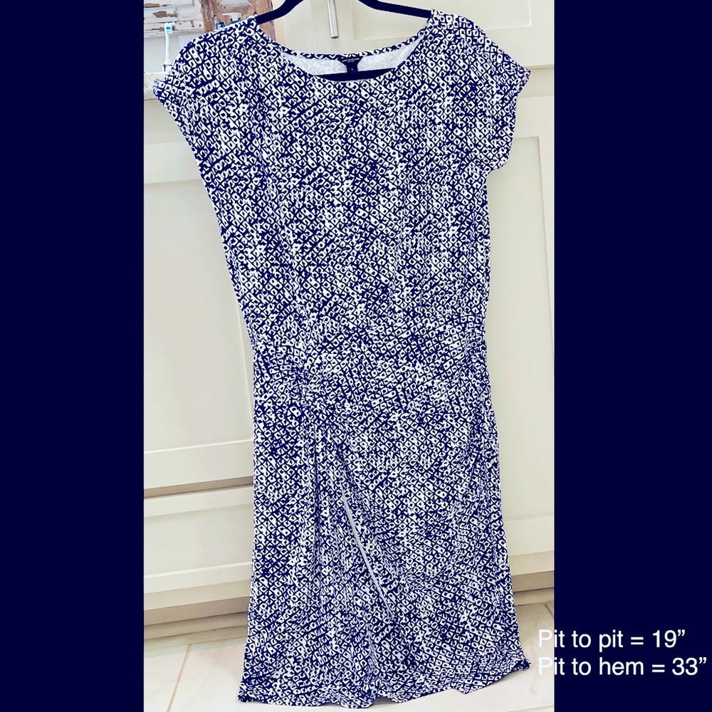 Ann Taylor stretch ruched purple and white cap sleeve dress - size small